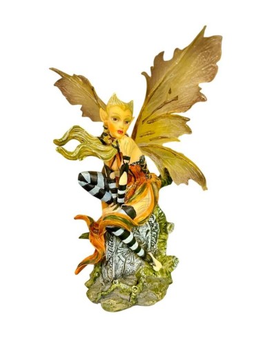 Fatina resina Fantasy su tronco