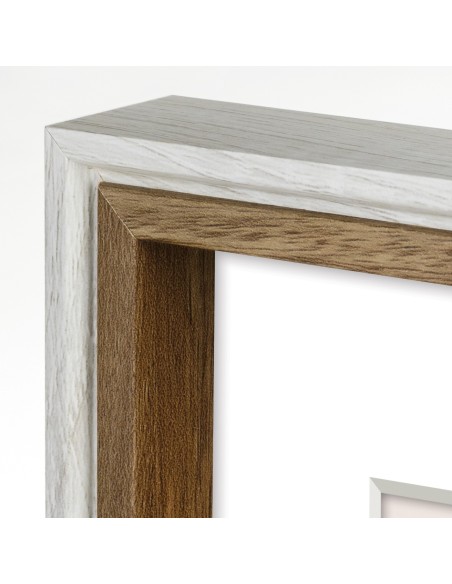 Portafoto in legno bianco e marrone con passepartout Cm. 16x21 - Foto Cm. 9x13 o 13x18